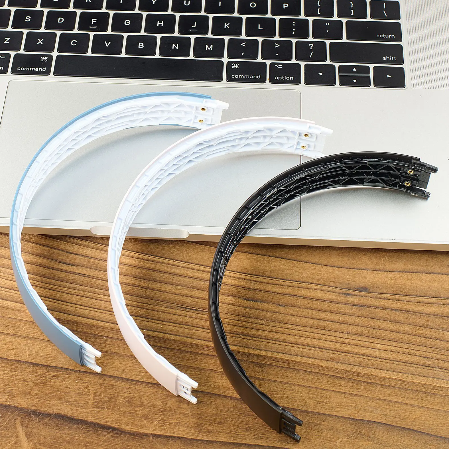Beats Headphone Solo 4 - Beats Solo 4ヘッドホン用交換ヘッドバンド。本物の機器を元に金型を作成し、完璧な装着感を実現。