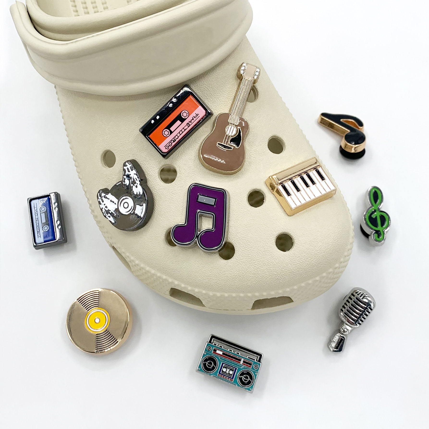 3D 楽器セット靴チャームアクセサリーピアノバイオリン DI - Musical Instrument Veena のレビューと価格
