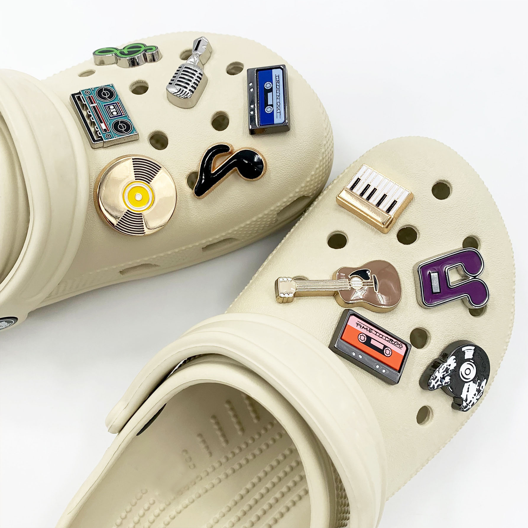 3D 楽器セット靴チャームアクセサリーピアノバイオリン DI - Musical Instrument Veena のレビューと価格